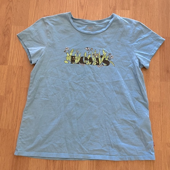 Levi's Tops - Levi’s Tee Shirt